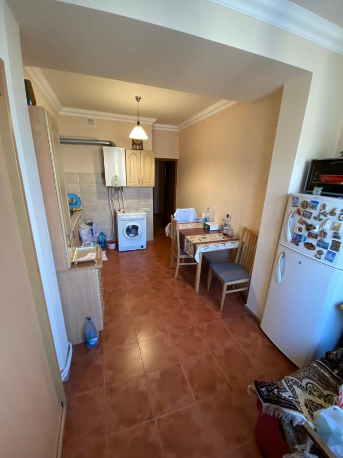 Large Cozy Apartment On Beginning Of Komitas Ave Jerevan Exteriör bild